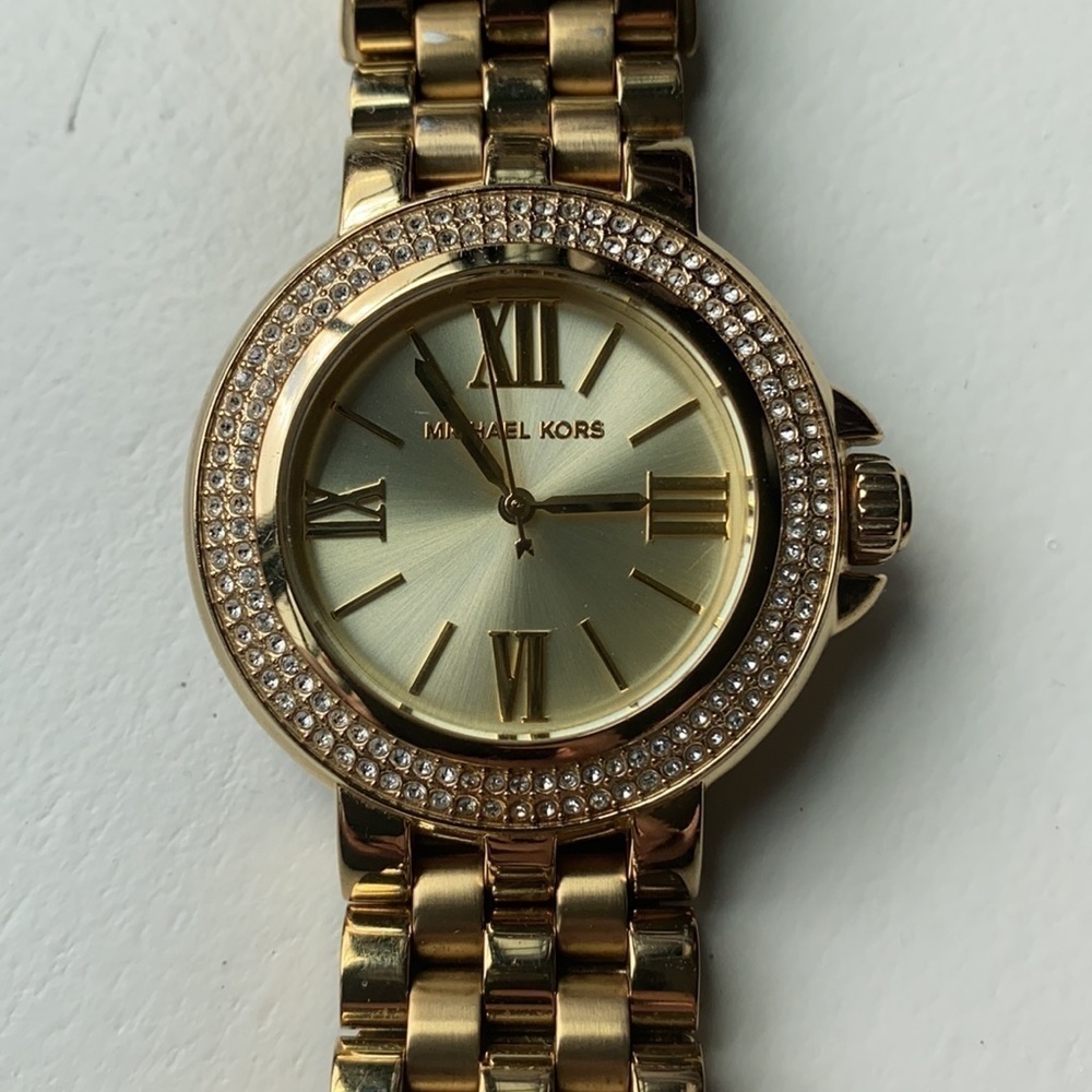 WOMEN’S Michael Kors Watch - Picture 2 of 6